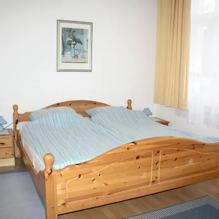 In Gruenderzeitvilla In Strandnaehe * Heringsdorf (Usedom)